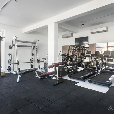 아파트 Sunny, Big Pool, Garden-roof Terrace View Cornervilla On Area Kyrenia-bahceli North-cyprus *