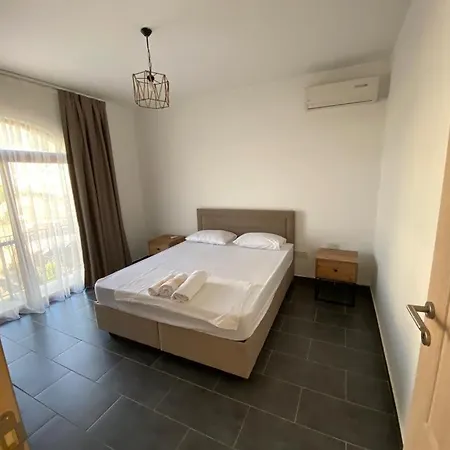 Apartment Sunny, Big Pool, Garden-roof Terrace View Cornervilla On Area Kyrenia-bahceli North-cyprus *