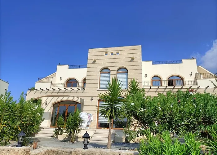 Appartement Sunny, Big Pool, Garden-roof Terrace View Cornervilla On Area Kyrenia-bahceli North-cyprus