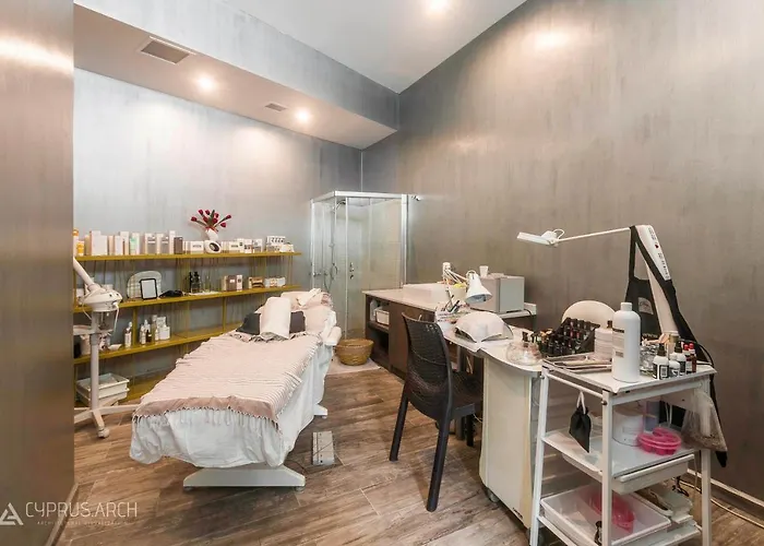 Sunny, Big Pool, Garden-roof Terrace View Cornervilla On Area Kyrenia-bahceli North-cyprus Apartmán *