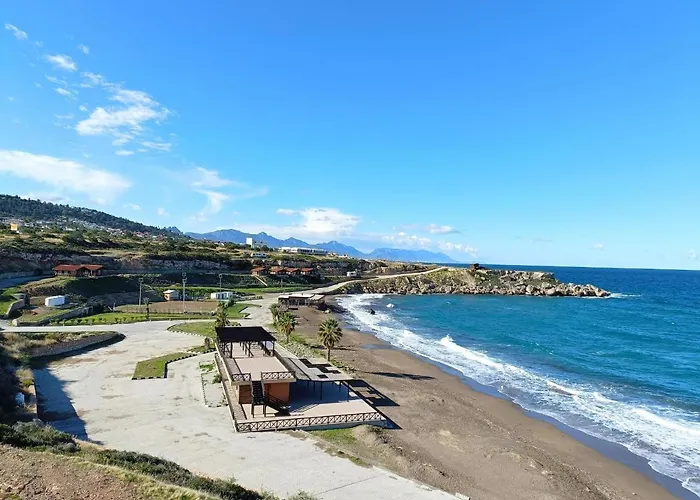 Appartement Sunny, Big Pool, Garden-roof Terrace View Cornervilla On Area Kyrenia-bahceli North-cyprus Kalogrea